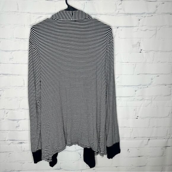 Premise Studio size 2XL top - Picture 4 of 4